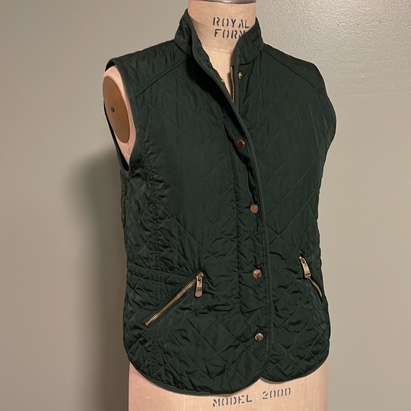 Vest - Picture 2 of 4